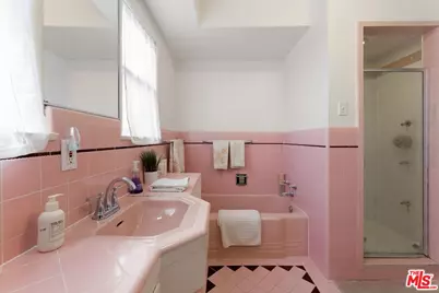 1903 Preuss Rd, Los Angeles, CA 90034 - Photo 22