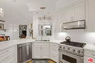 850 N Croft Ave, West Hollywood, CA 90069 - Photo 2