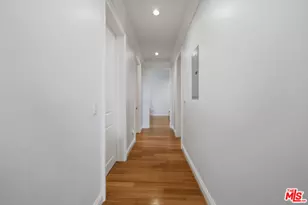 8121 Norton Ave, Los Angeles, CA 90046 - Photo 36