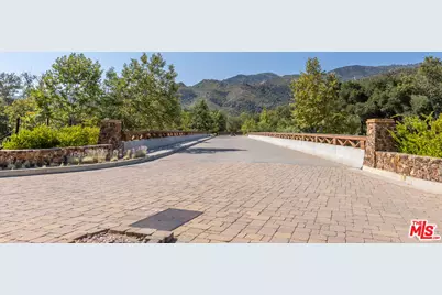 2052 Shadow Creek Dr, Agoura Hills, CA 91301 - Photo 62