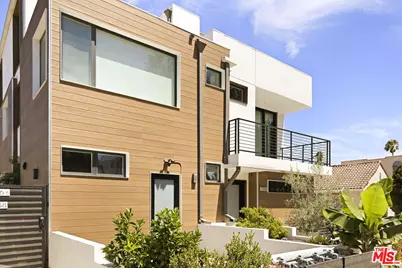 836 N McCadden Pl, Los Angeles, CA 90038 - Photo 2