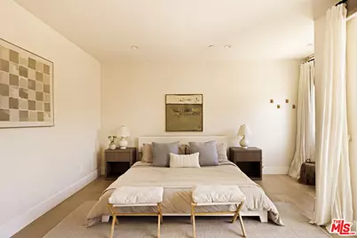 836 N McCadden Pl, Los Angeles, CA 90038 - Photo 16