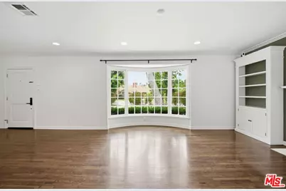 4954 Mammoth Ave, Sherman Oaks, CA 91423 - Photo 4