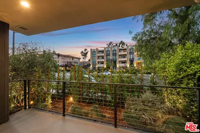 10352 Riverside Dr #103A, Toluca Lake, CA 91602 - Photo 16