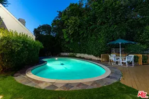 12750 Mulholland Dr, Beverly Hills, CA 90210 - Photo 32