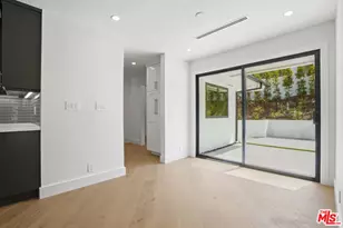 4097 Sapphire Dr, Encino, CA 91436 - Photo 38
