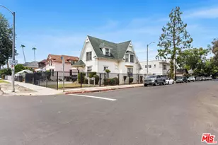 933 E 28th St, Los Angeles, CA 90011 - Photo 22