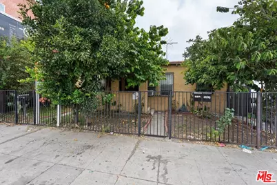 139 W Florence Ave, Los Angeles, CA 90003 - Photo 14