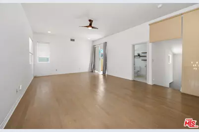118 Channel Pointe Mall, Marina del Rey, CA 90292 - Photo 22