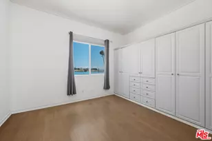 118 Channel Pointe Mall, Marina del Rey, CA 90292 - Photo 18