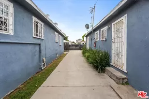 11233 Raymond Ave, Los Angeles, CA 90044 - Photo 4