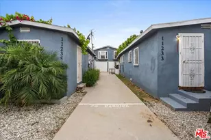 11233 Raymond Ave, Los Angeles, CA 90044 - Photo 1