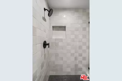 8309 Yucca Trl, Los Angeles, CA 90046 - Photo 42