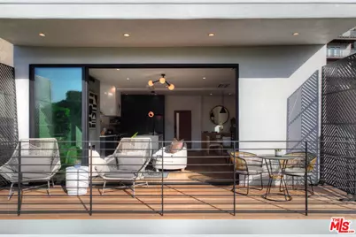 8309 Yucca Trl, Los Angeles, CA 90046 - Photo 4