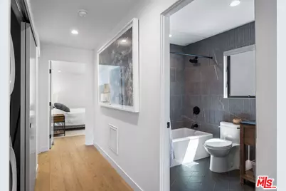 8309 Yucca Trl, Los Angeles, CA 90046 - Photo 18