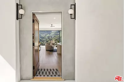 8309 Yucca Trl, Los Angeles, CA 90046 - Photo 6