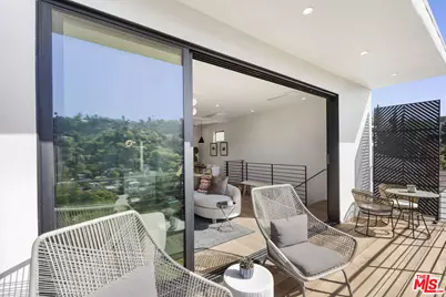 8309 Yucca Trl, Los Angeles, CA 90046 - Photo 26