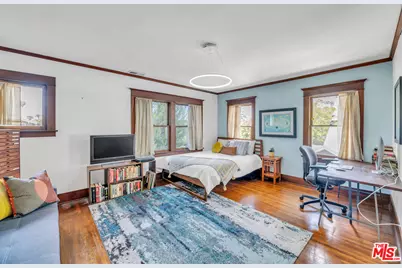 1812 S Bronson Ave, Los Angeles, CA 90019 - Photo 4