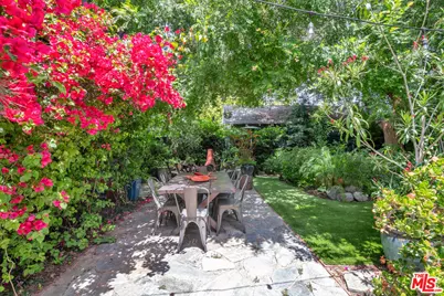 1812 S Bronson Ave, Los Angeles, CA 90019 - Photo 44