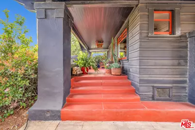 1812 S Bronson Ave, Los Angeles, CA 90019 - Photo 8