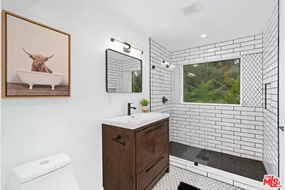 6331 Grape Pl, Los Angeles, CA 90068 - Photo 10