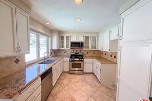 28061 Virginia, Mission Viejo, CA 92692 - Photo 2