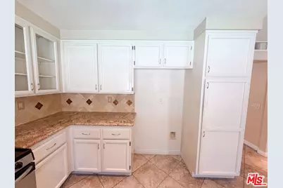 28061 Virginia, Mission Viejo, CA 92692 - Photo 10