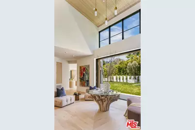 1749 Mandeville Ln, Los Angeles, CA 90049 - Photo 26