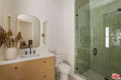 1749 Mandeville Ln, Los Angeles, CA 90049 - Photo 52