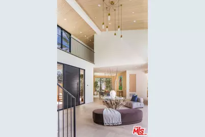 1749 Mandeville Ln, Los Angeles, CA 90049 - Photo 32