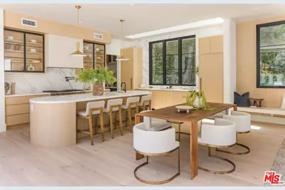 1749 Mandeville Ln, Los Angeles, CA 90049 - Photo 20
