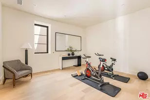 1749 Mandeville Ln, Los Angeles, CA 90049 - Photo 58
