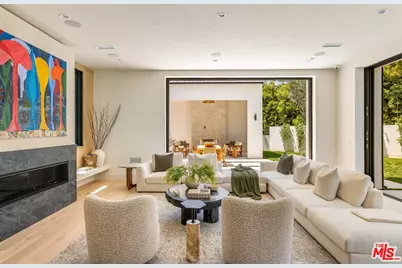 1749 Mandeville Ln, Los Angeles, CA 90049 - Photo 16