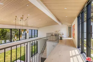 1749 Mandeville Ln, Los Angeles, CA 90049 - Photo 46