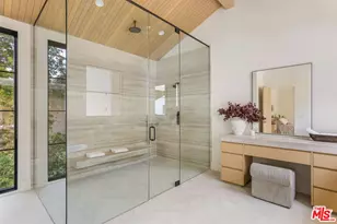 1749 Mandeville Ln, Los Angeles, CA 90049 - Photo 40
