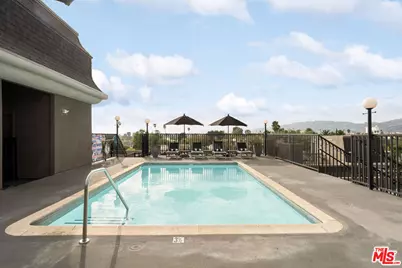 585 N Rossmore Ave #407, Los Angeles, CA 90004 - Photo 30