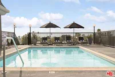 585 N Rossmore Ave #407, Los Angeles, CA 90004 - Photo 22
