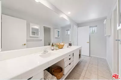 3543 Lavell Dr, Los Angeles, CA 90065 - Photo 16