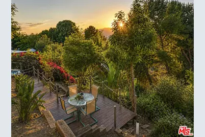 3543 Lavell Dr, Los Angeles, CA 90065 - Photo 20