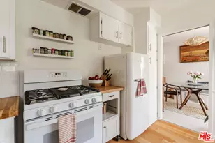 4501 Finley Ave, Los Angeles, CA 90027 - Photo 18