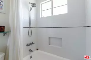 4501 Finley Ave, Los Angeles, CA 90027 - Photo 32