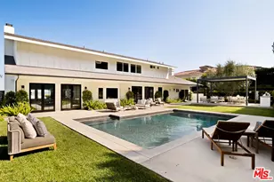 16661 Charmel Ln, Los Angeles, CA 90272 - Photo 2