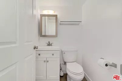 2550 S Centinela Ave #106, Los Angeles, CA 90064 - Photo 16