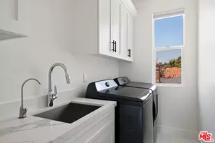 8910 W 25th St, Los Angeles, CA 90034 - Photo 24
