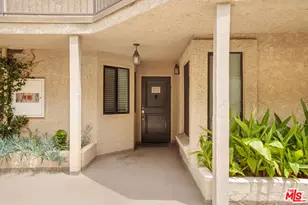 1942 Grace Ave, Los Angeles, CA 90068 - Photo 26