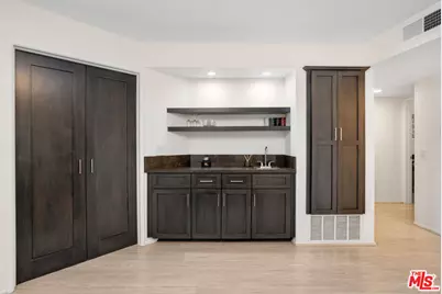1942 Grace Ave #217, Los Angeles, CA 90068 - Photo 6