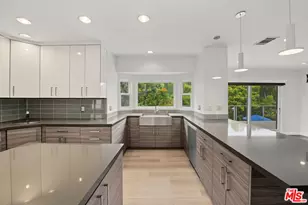 175 Barlock Ave, Los Angeles, CA 90049 - Photo 16