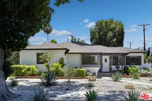 18424 Domino St, Tarzana, CA 91335 - Photo 2