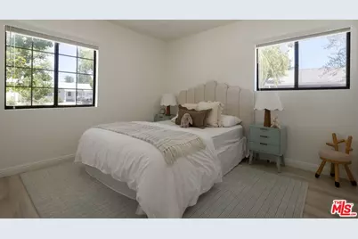 18424 Domino St, Los Angeles, CA 91335 - Photo 18