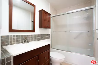 433 S Manhattan Pl #108, Los Angeles, CA 90020 - Photo 32